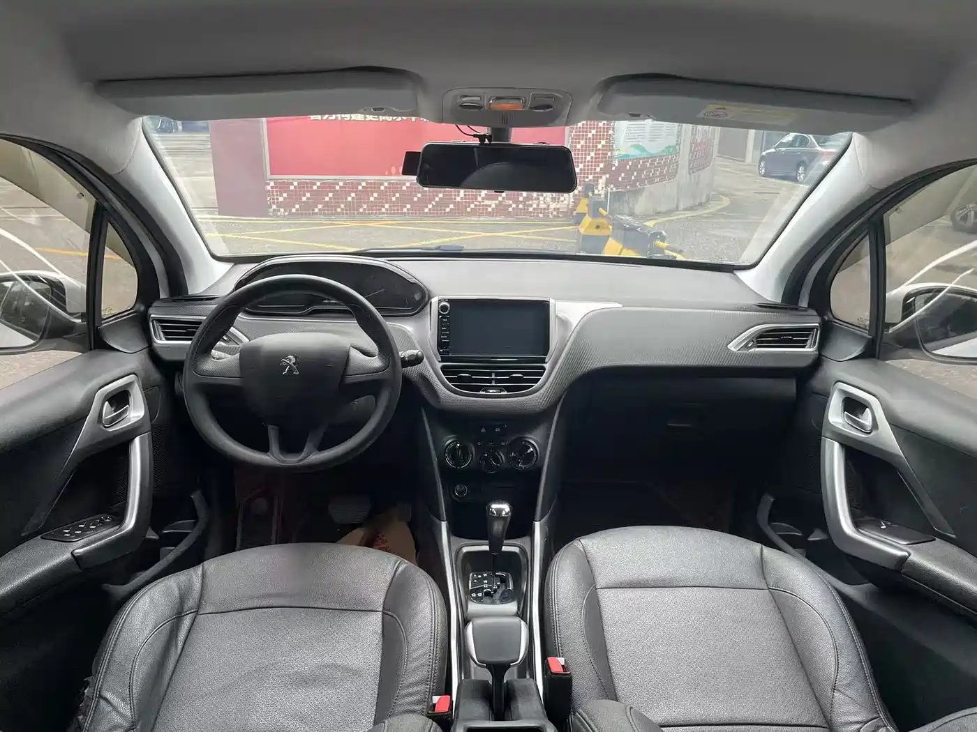Peugeot 2008 2015 2014 1.6L Automatic Trend Edition