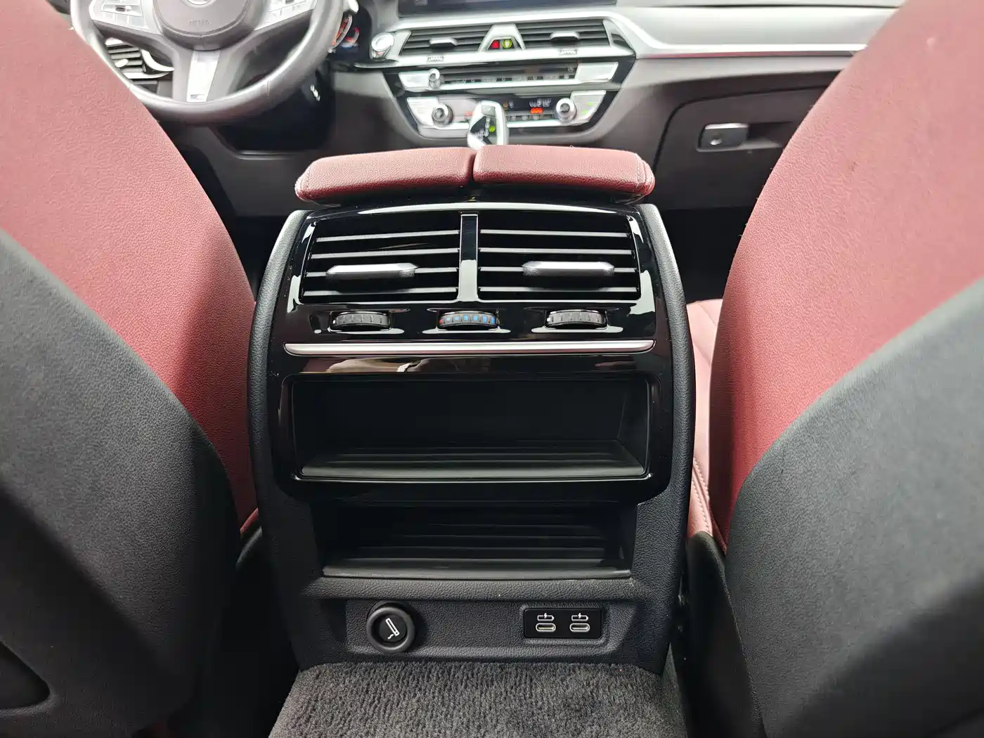 BMW 5 Series 2023 530Li Leading M Sport Package фото 21