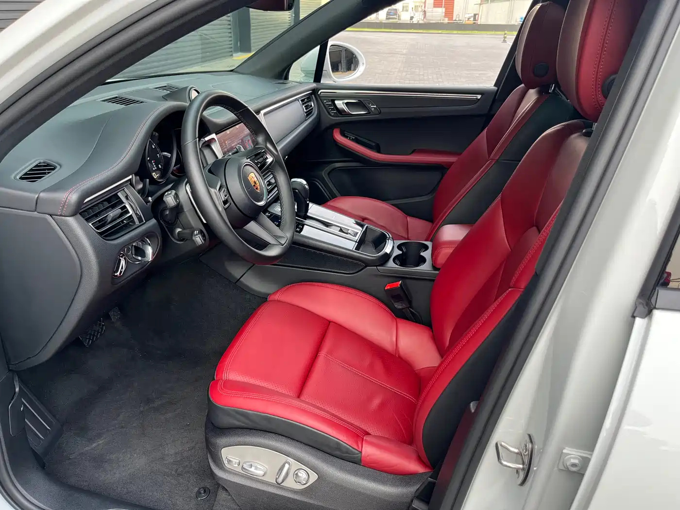 Porsche Macan 2022 Macan 2.0T фото 6