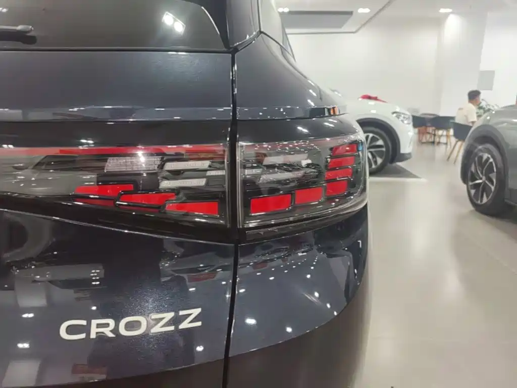 Фото 8 - Volkswagen ID.4 CROZZ