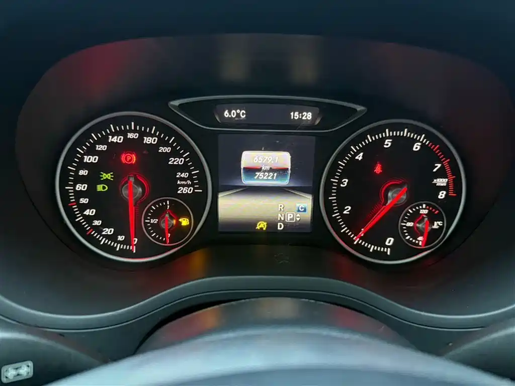 Mercedes-Benz B-Class 2015 B 200 Style фото 5