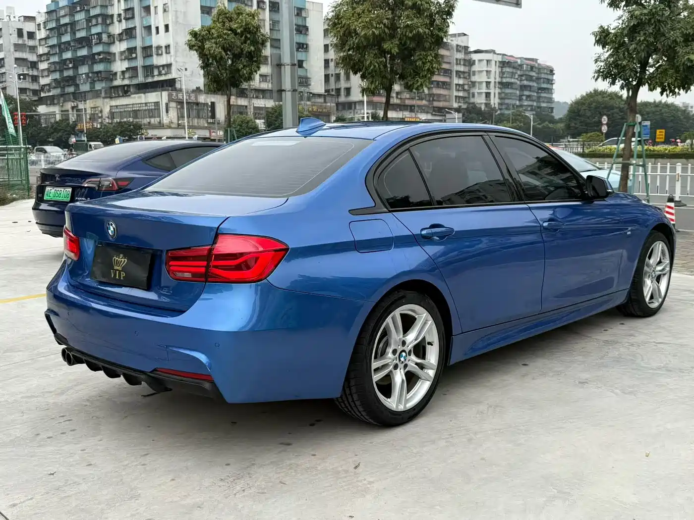 BMW 3 Series 2017 320Li M Sport фото 6