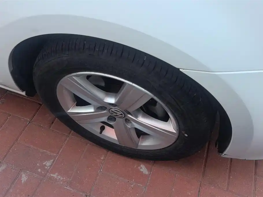 Volkswagen Golf 2016 230TSI Automatic Comfort фото 6