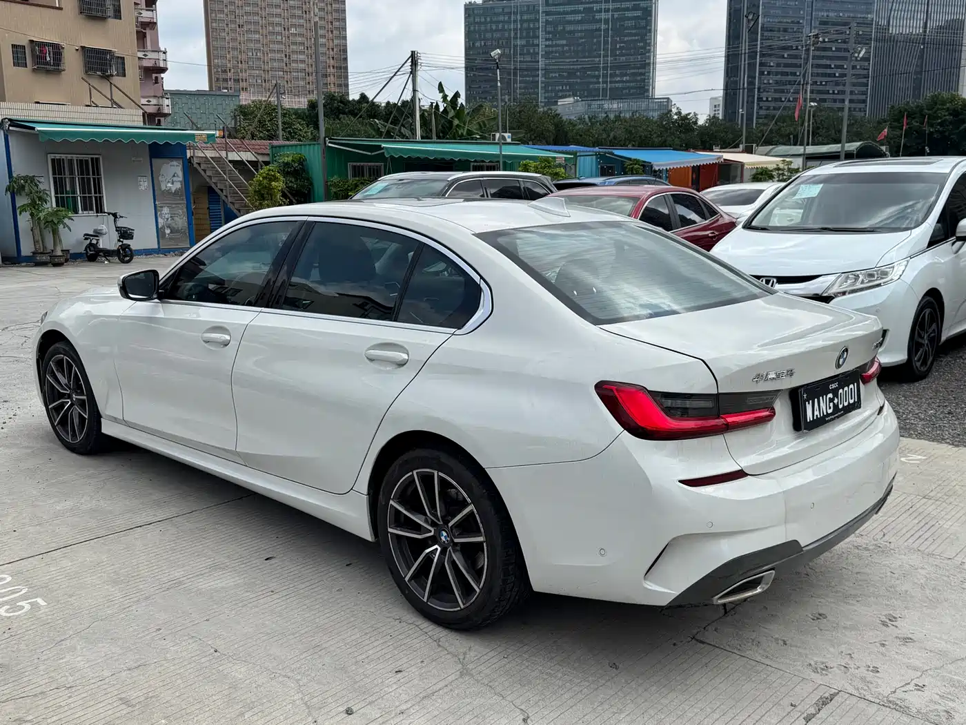 BMW 3 Series 2021 325Li M Sport Package фото 3
