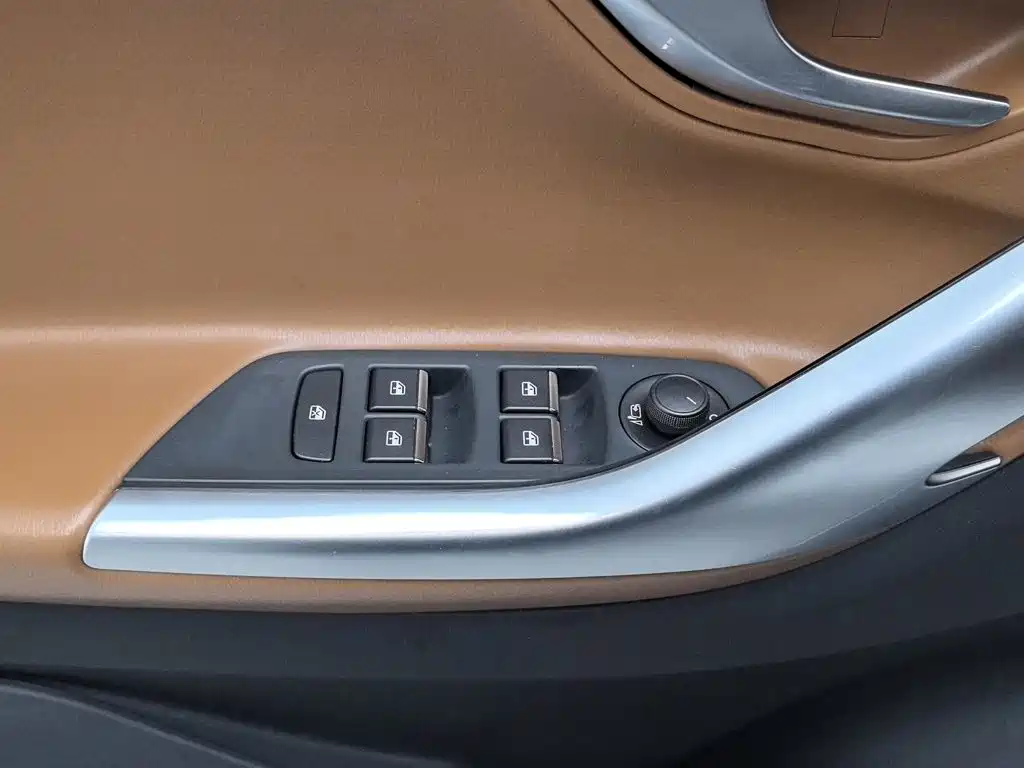 Soueast DX7 2018 2017 1.5T Automatic Premium
