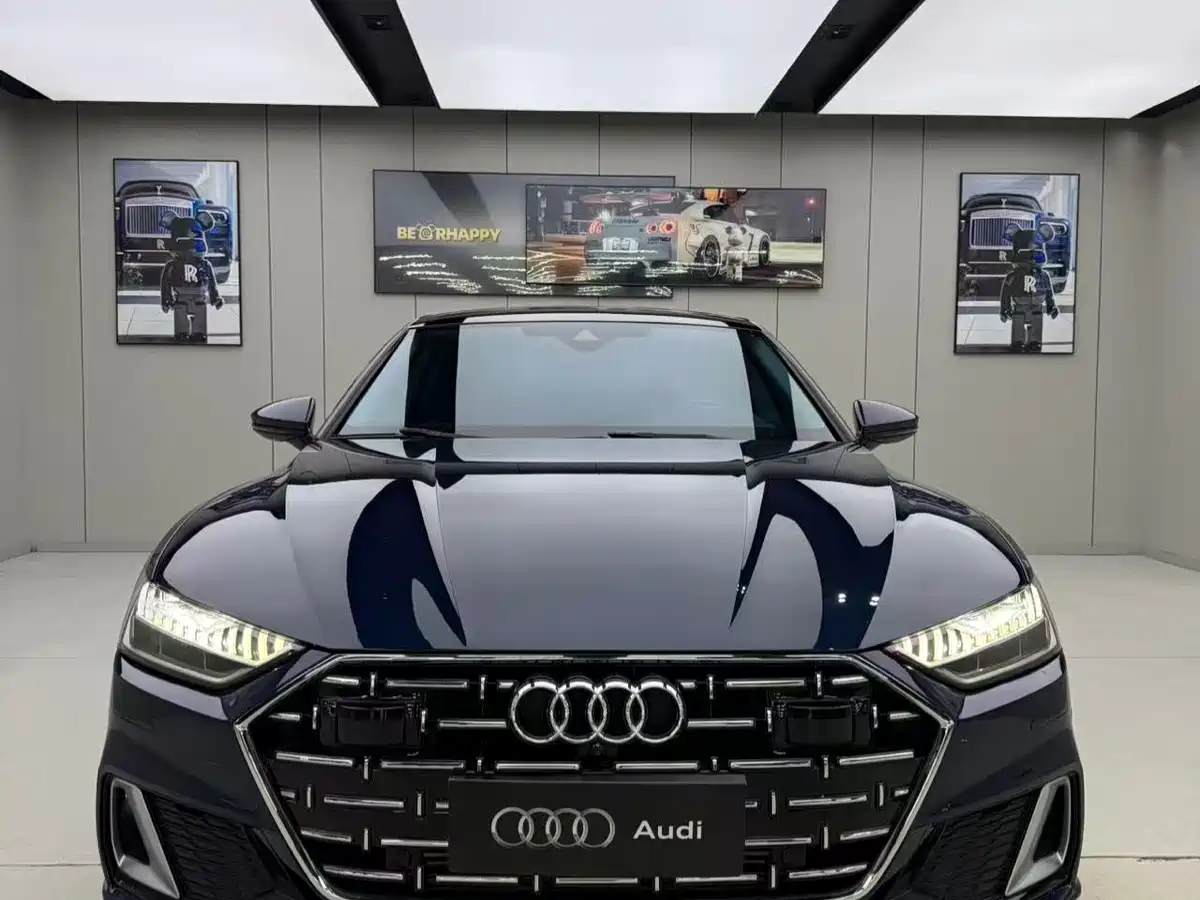 Audi A7L 2024 45TFSI S-line Dream Edition Crystal Package фото 2