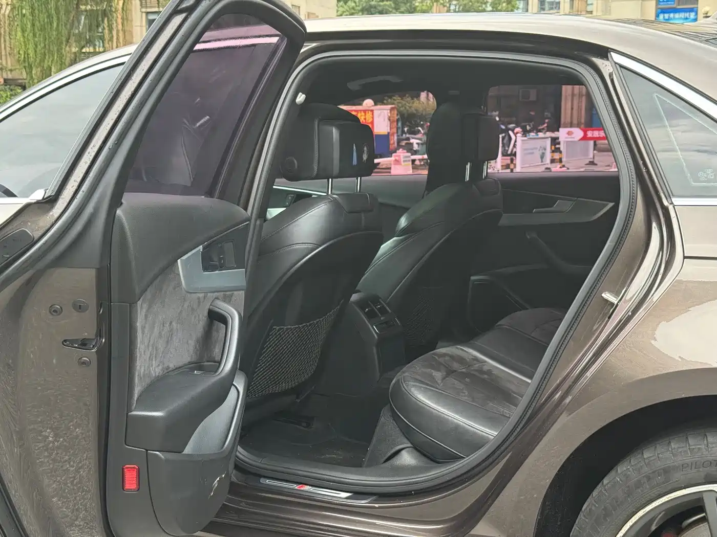 Фото 6 - Audi A4L