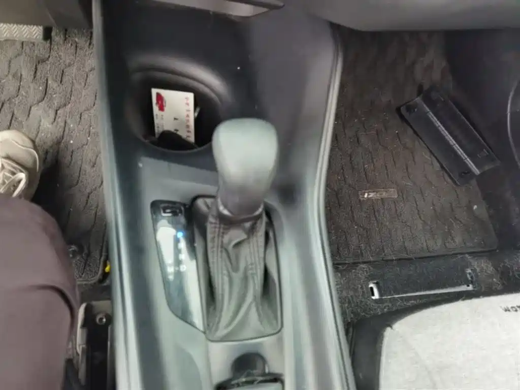 Toyota IZOA 2021 2.0L Yichi Edition фото 14