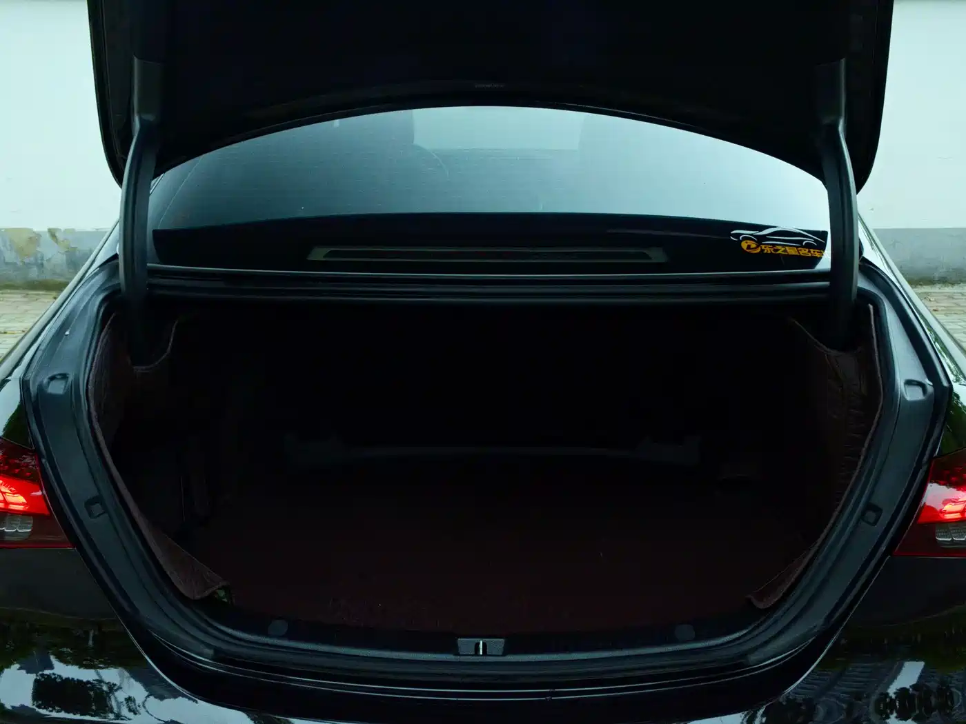 Mercedes-Benz E-Class 2023 E 300 L Fashion фото 7