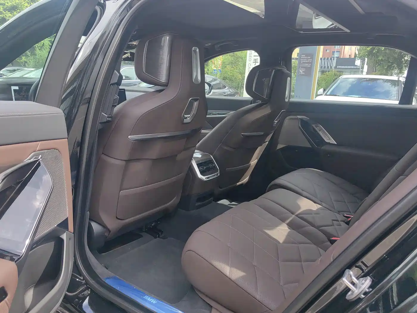 BMW i7 2025 2023 eDrive50L Premium Luxury Package