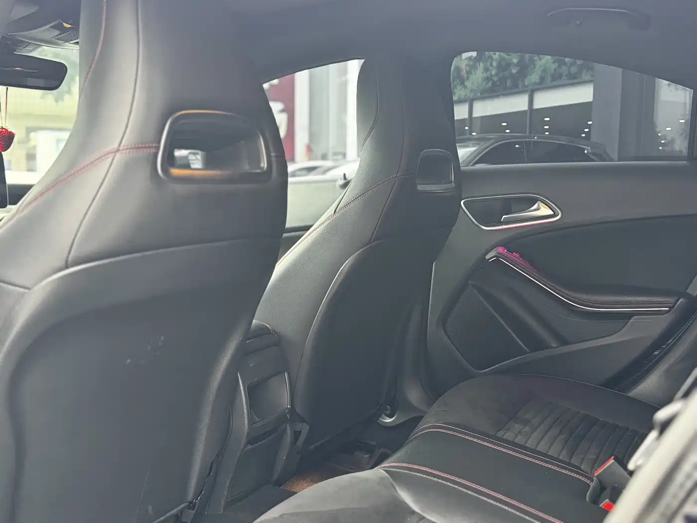 Mercedes-Benz CLA (Import) 2019 CLA 220 4MATIC фото 6
