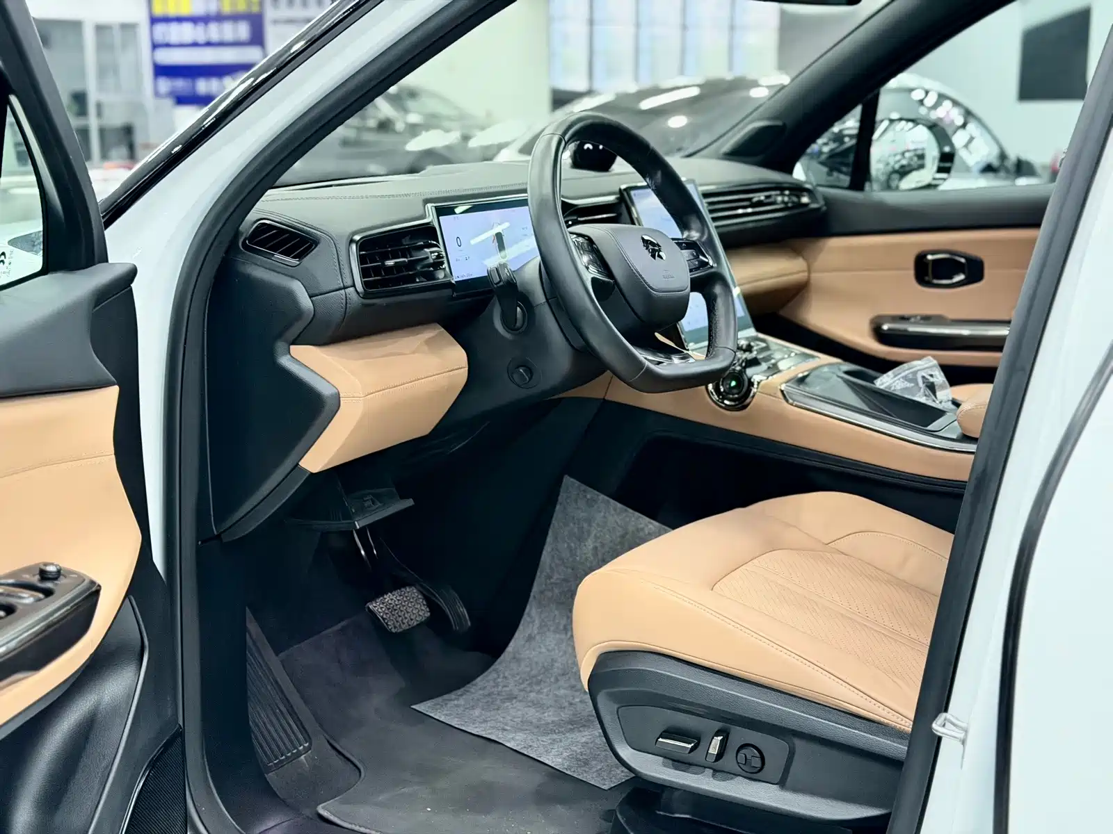 Фото 8 - NIO ES6
