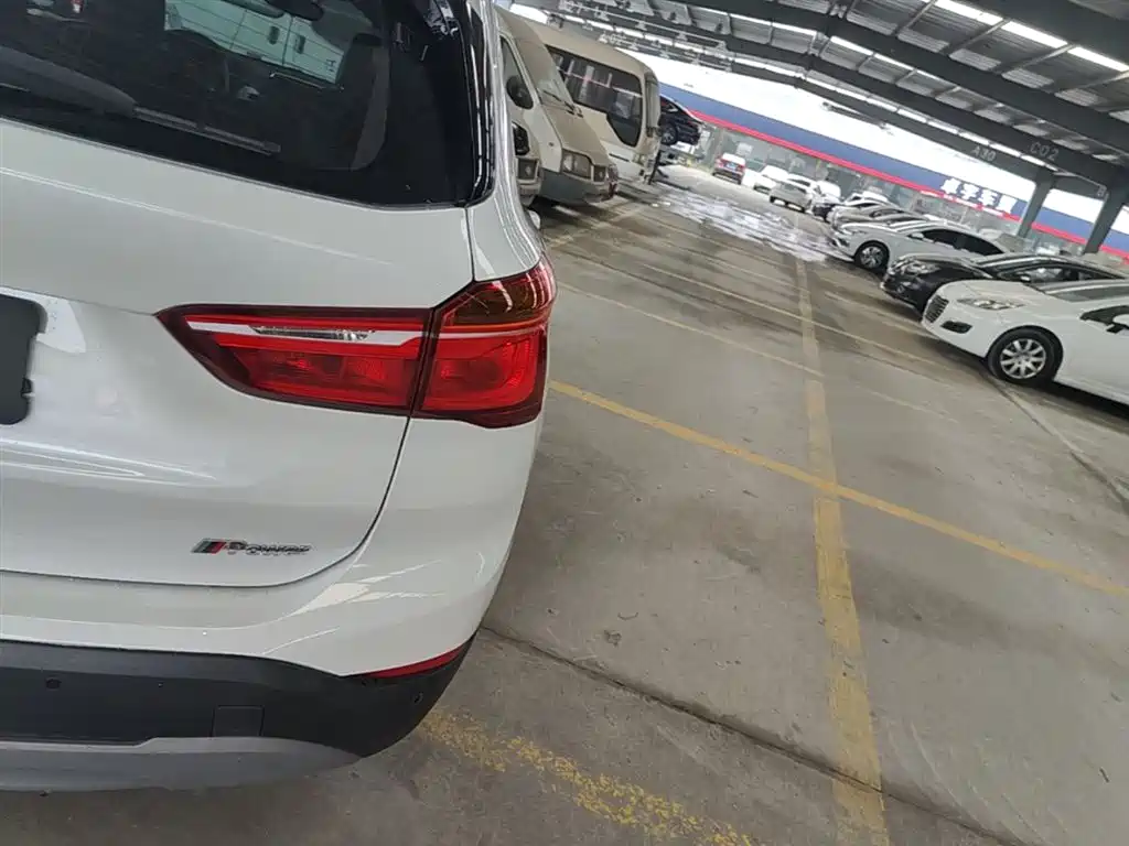 BMW X1 2016 sDrive18Li Fashion Model фото 8