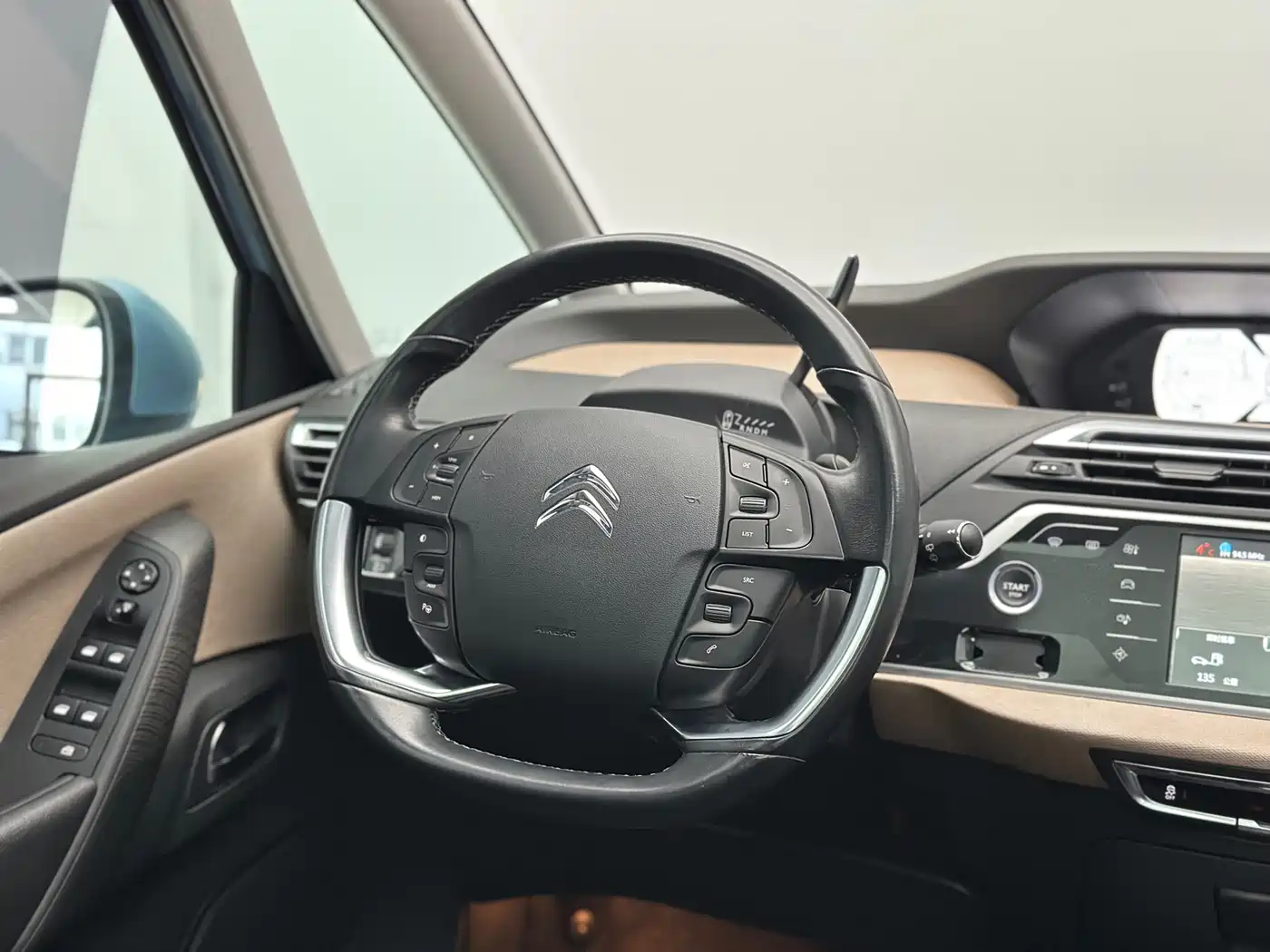 Citroën C4 Picasso 2015 Grand 1.6T Luxury 7-seater фото 38