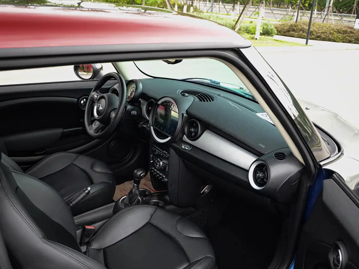 MINI 2013 1.6L ONE Limited Edition Third Version фото 12