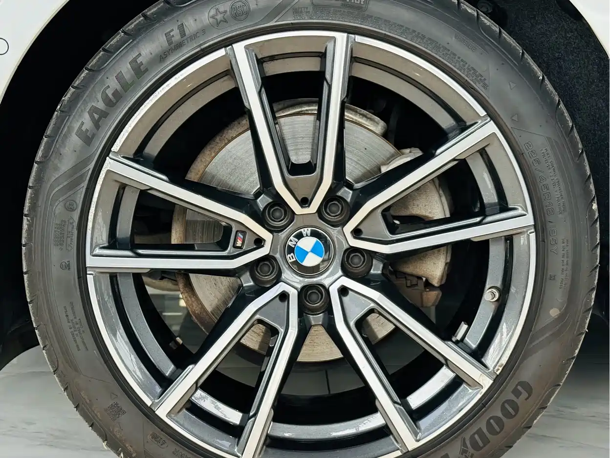 BMW 3 Series 2021 325Li M Sport Package фото 19