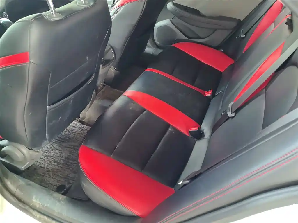 Chevrolet Malibu 2017 1.5T Automatic Comfort Edition фото 13