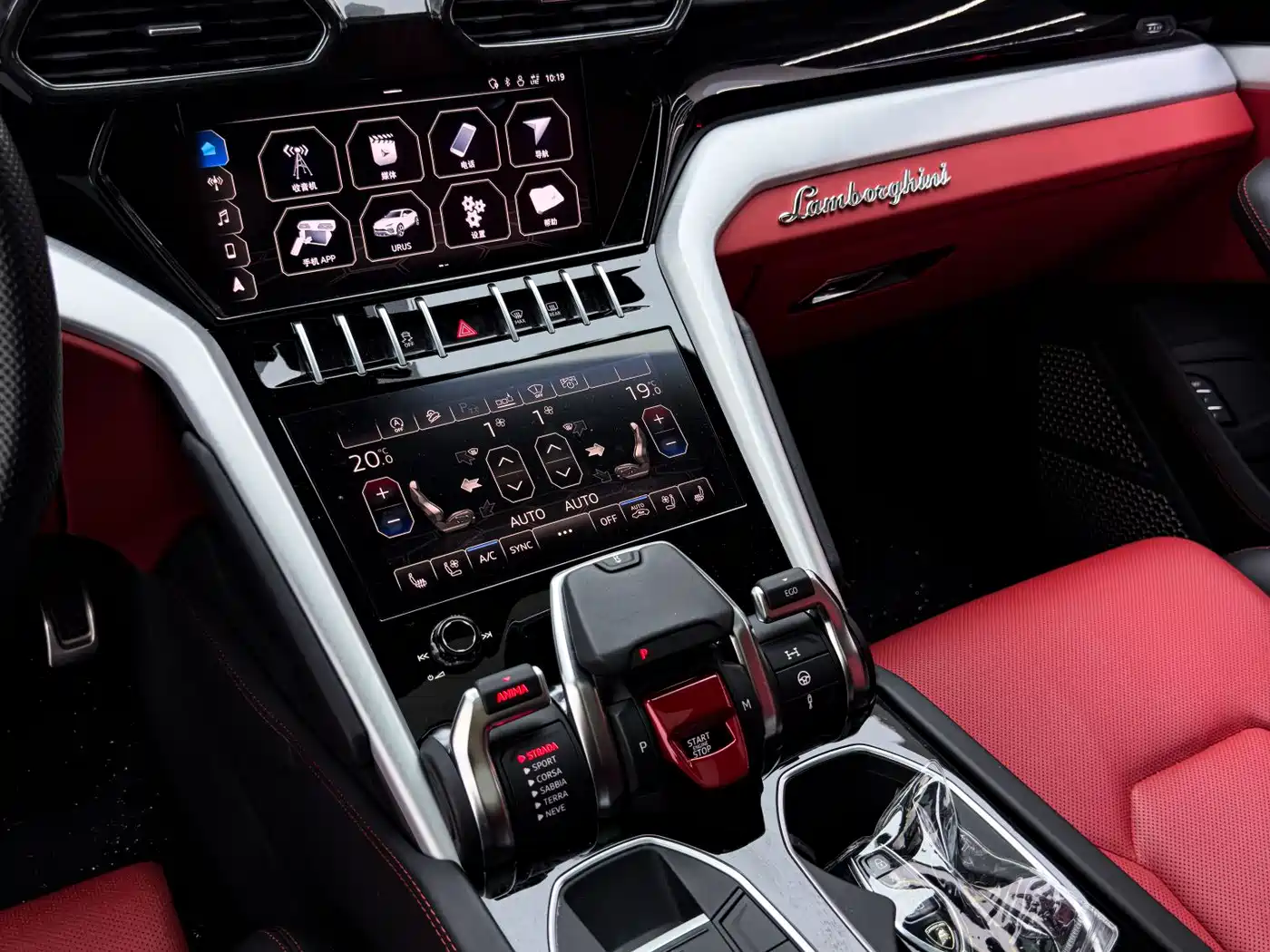 Lamborghini Urus 2021 4.0T V8 фото 18