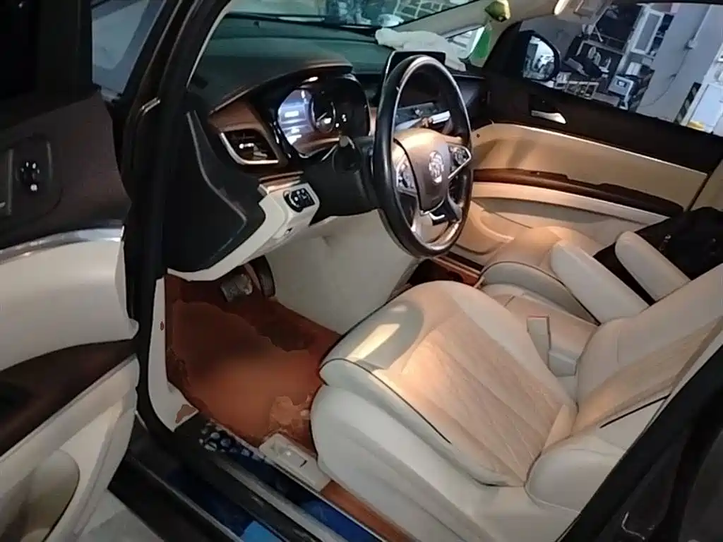 Buick GL8 2021 Land Business Class 652T Premium фото 12