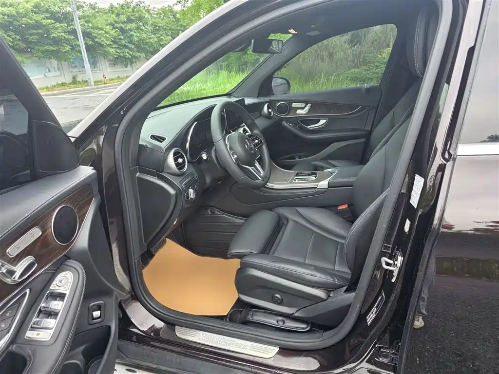 Mercedes-Benz GLC 2020 Facelift GLC 260 L 4MATIC Luxury фото 9