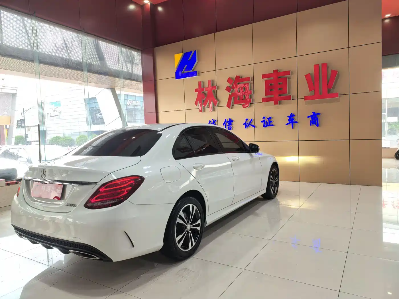 Mercedes-Benz C-Class 2015 C 200 Sport Edition фото 12