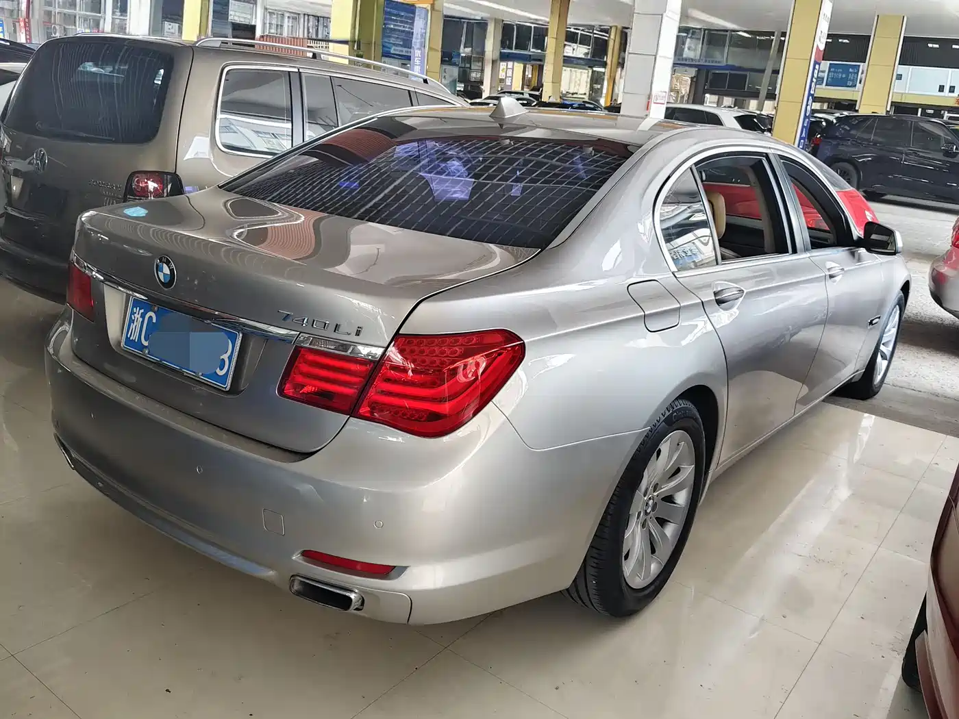 BMW 7 Series 2011 740Li Steinway Limited Edition фото 13