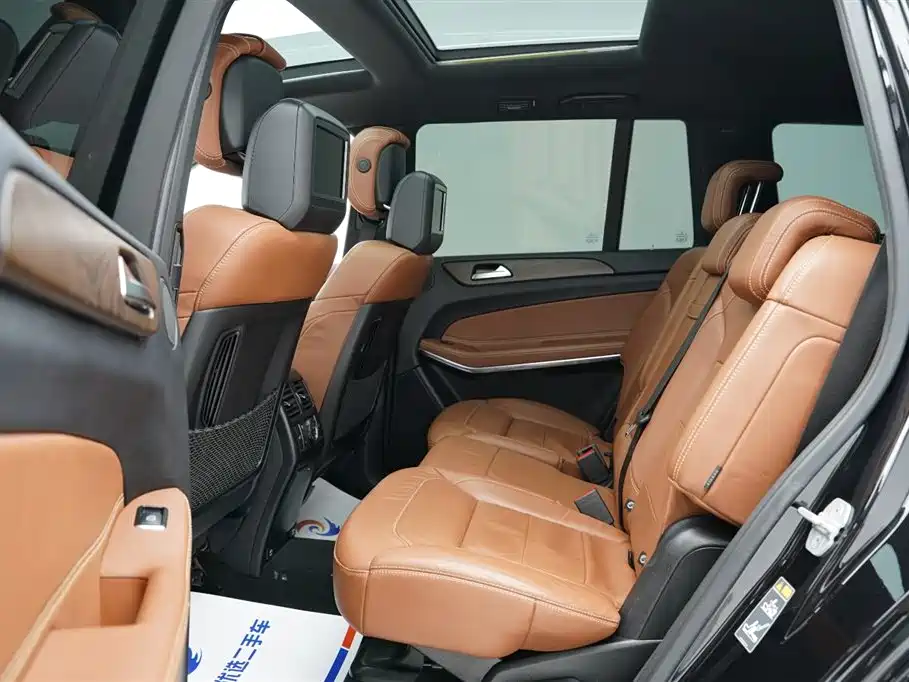 Mercedes-Benz GLS 2017 GLS 500 4MATIC фото 9