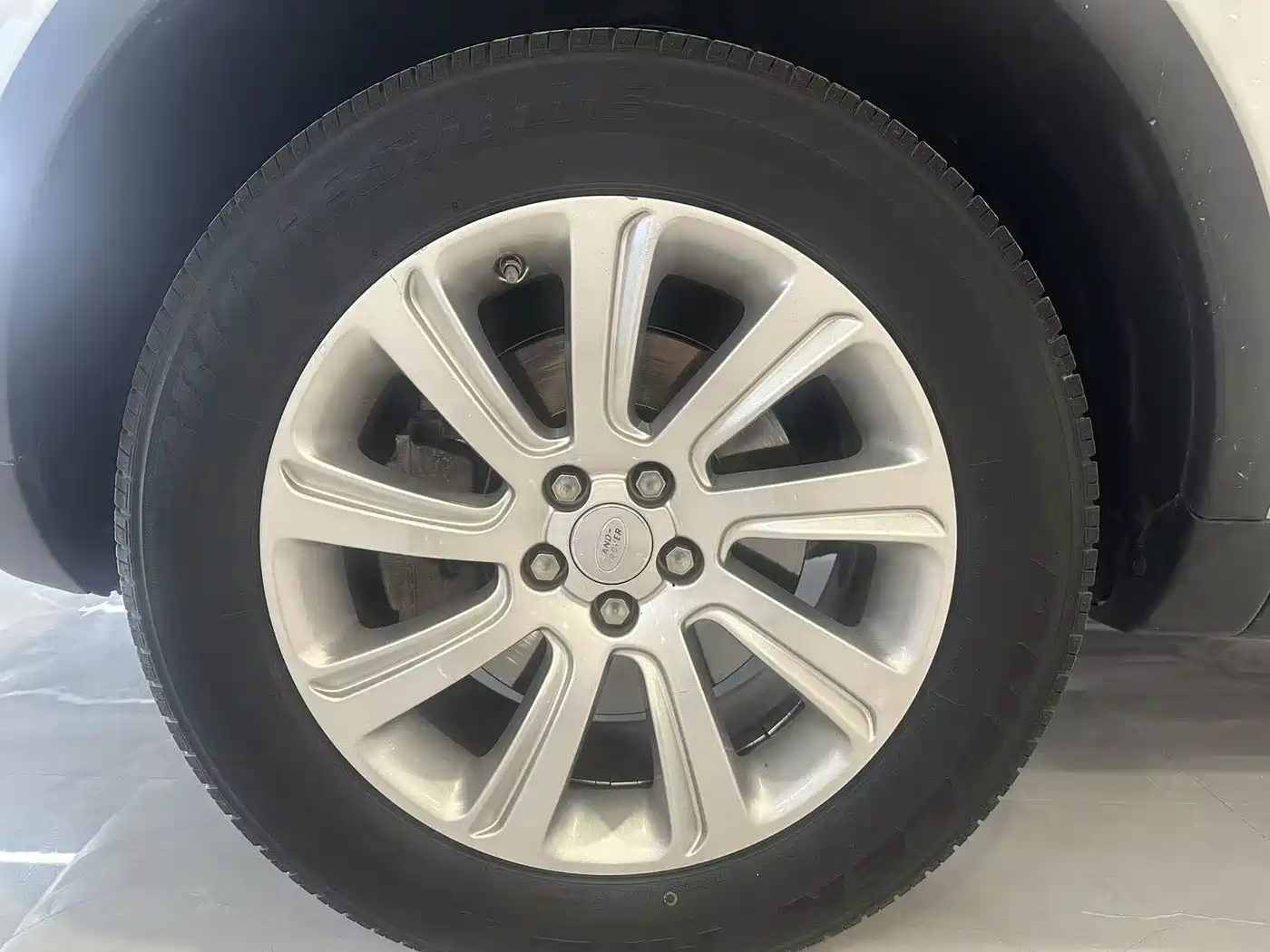 Land Rover Discovery Sport 2018 240PS PURE Edition фото 18