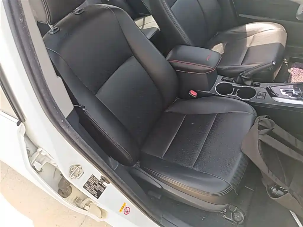 Toyota Corolla 2018 1.2T S-CVT GL Smart Edition фото 25