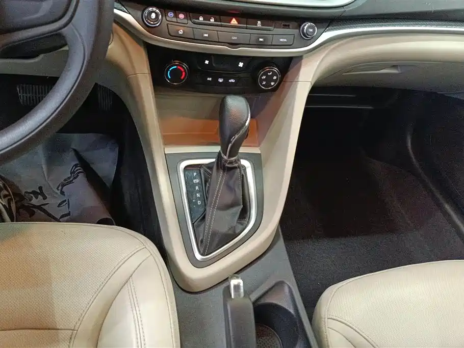 Buick Excelle 2021 Exemplar 1.5L Auto Elite фото 16