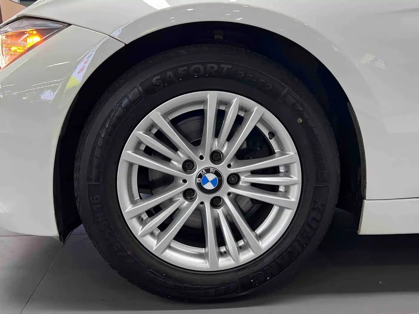 BMW 3 Series 2015 320Li Fashion фото 8