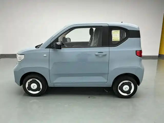 WULING AUTOMOBILE HONGGUANG MINIEV