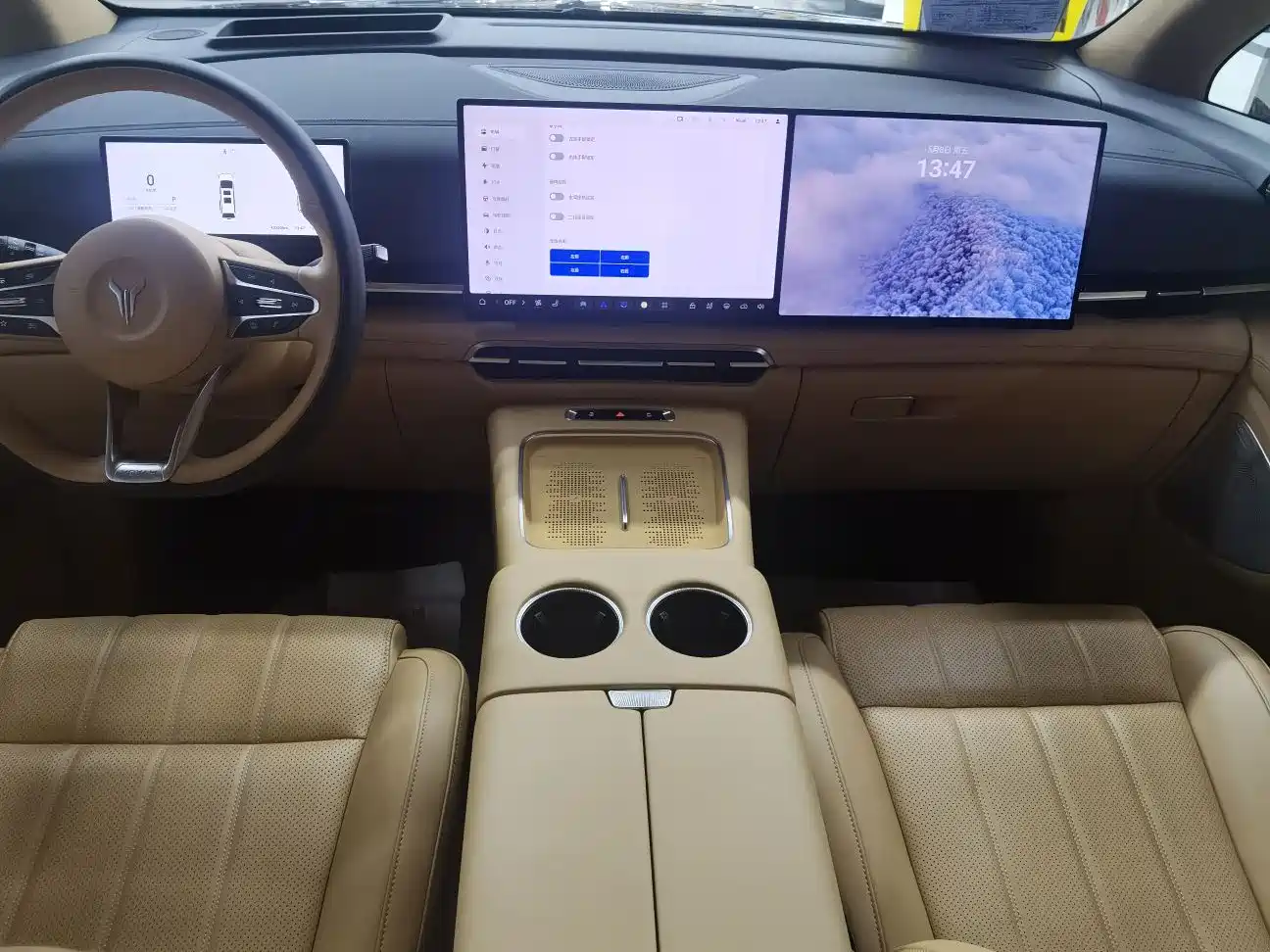 Voyah Auto Voyah Dreamer 2025 PHEV AWD Flagship Kunpeng Edition фото 15