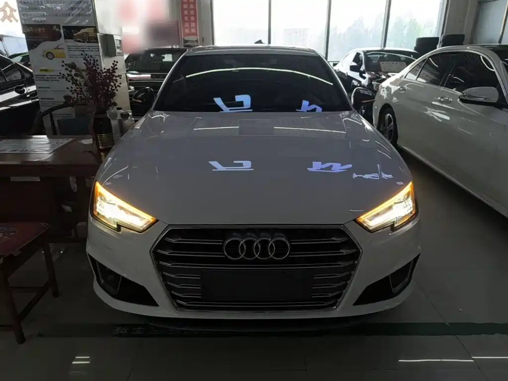 Audi A4L 2019 45 TFSI quattro Personality Sport (China V) фото 3