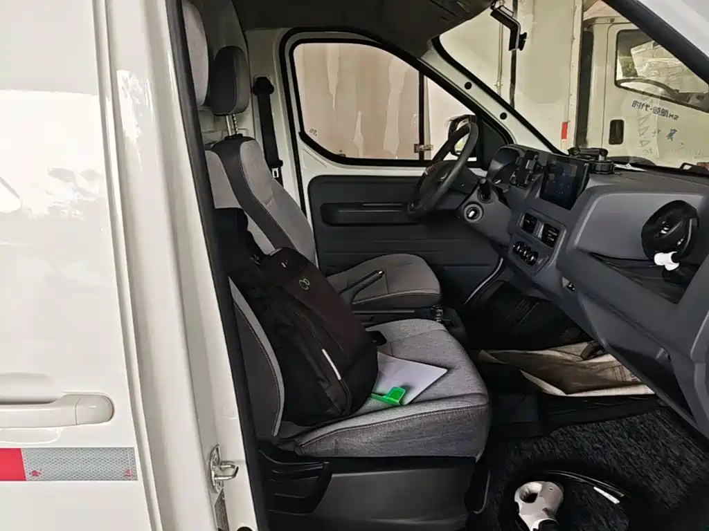Wuling Motors Wuling Yangguang 2024 2024 300km Comfort Enclosed Van 60kW