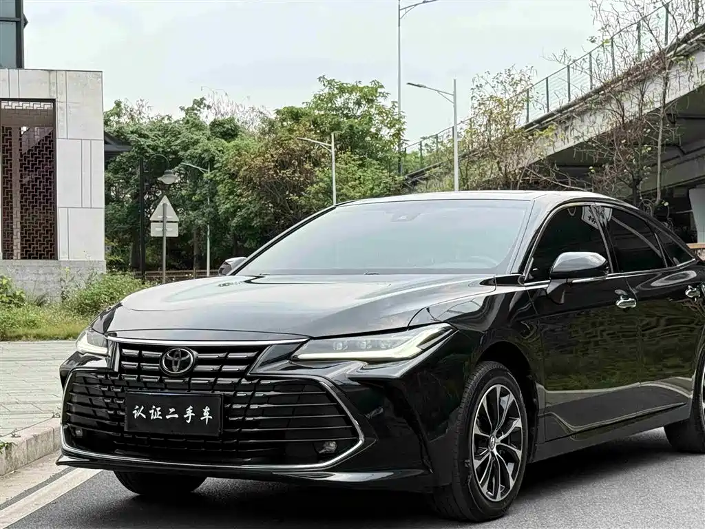 Toyota Avalon 2022 2.0L Luxury Edition фото 13