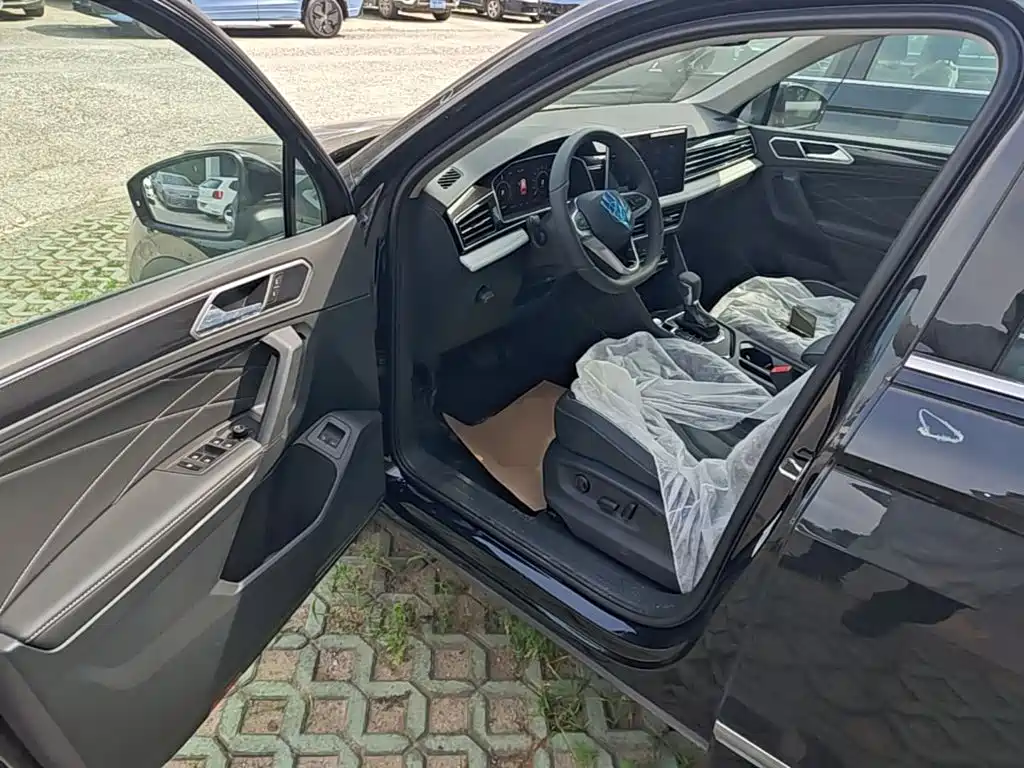 VOLKSWAGEN TIGUAN L NEW ENERGY