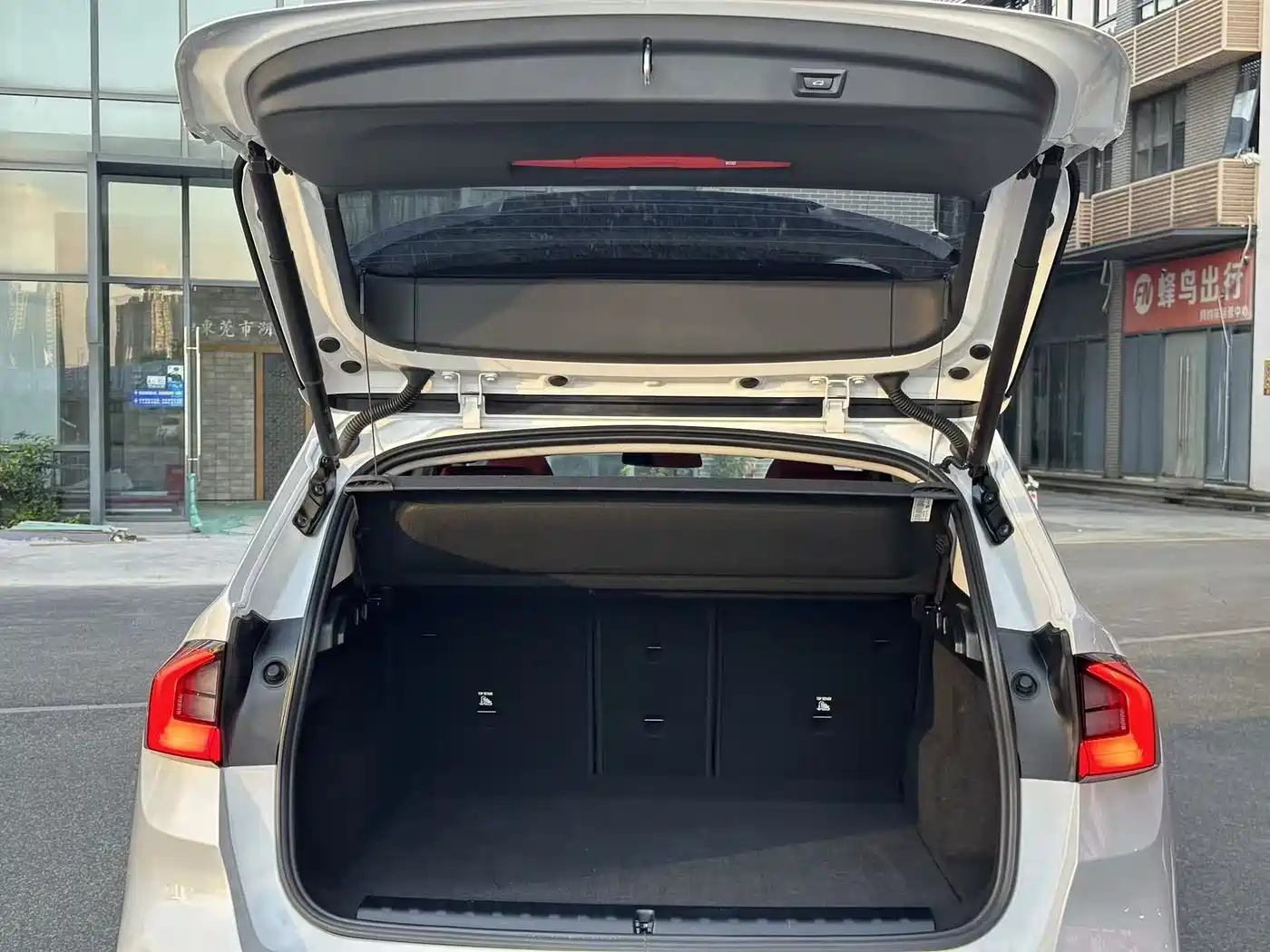 BMW X1 2025 sDrive25Li M Sport Package фото 19