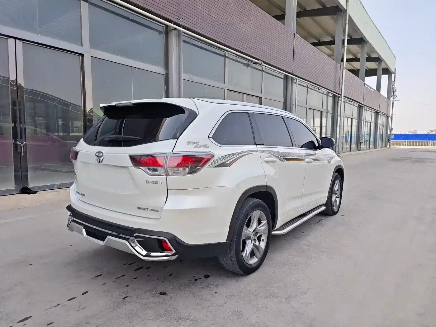 Toyota Highlander 2015 2.0T AWD Luxury Edition 7-seater фото 6