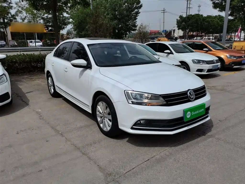 Volkswagen Sagitar 2016 230TSI 25th Anniversary Edition фото 4