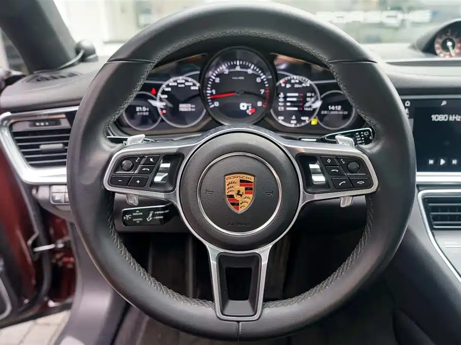 Porsche Panamera 2017 Panamera Executive Long Wheelbase 3.0T фото 15