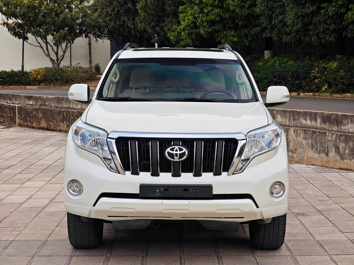 Toyota Prado (Import) 2014 2.7L Automatic Standard Edition фото 2