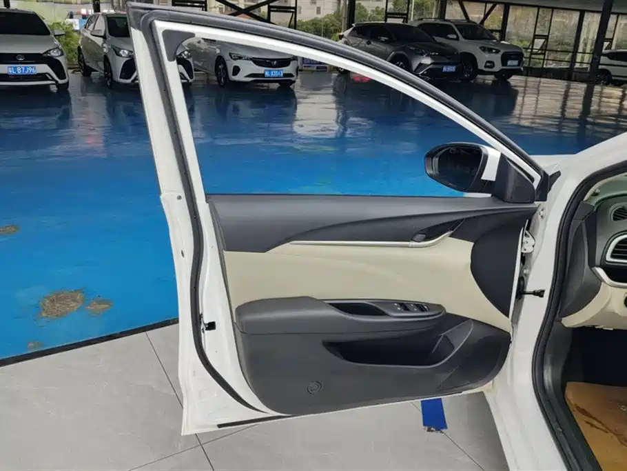 Buick Excelle 2017 15N Automatic Elite фото 7