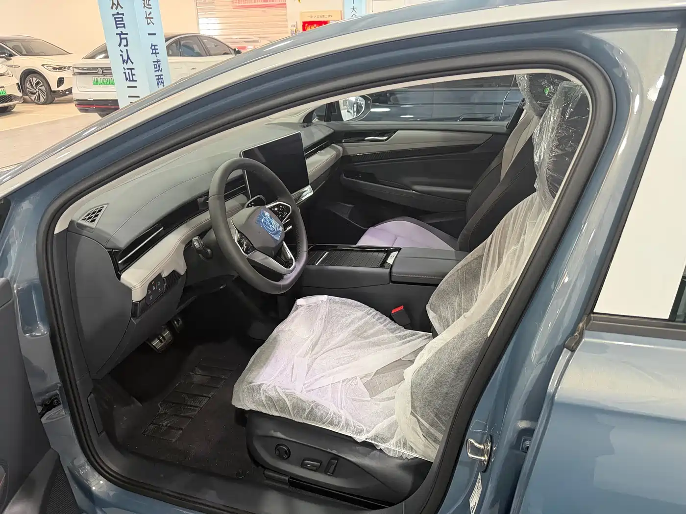 VOLKSWAGEN ID.7 VIZZION