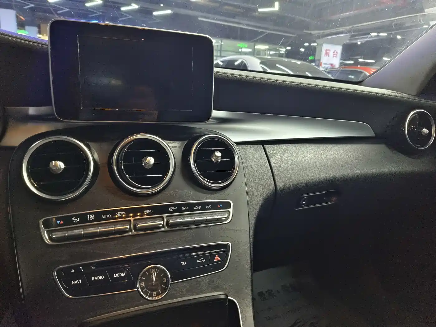 Mercedes-Benz C-Class 2017 Facelift C 200 L Sport Edition фото 9