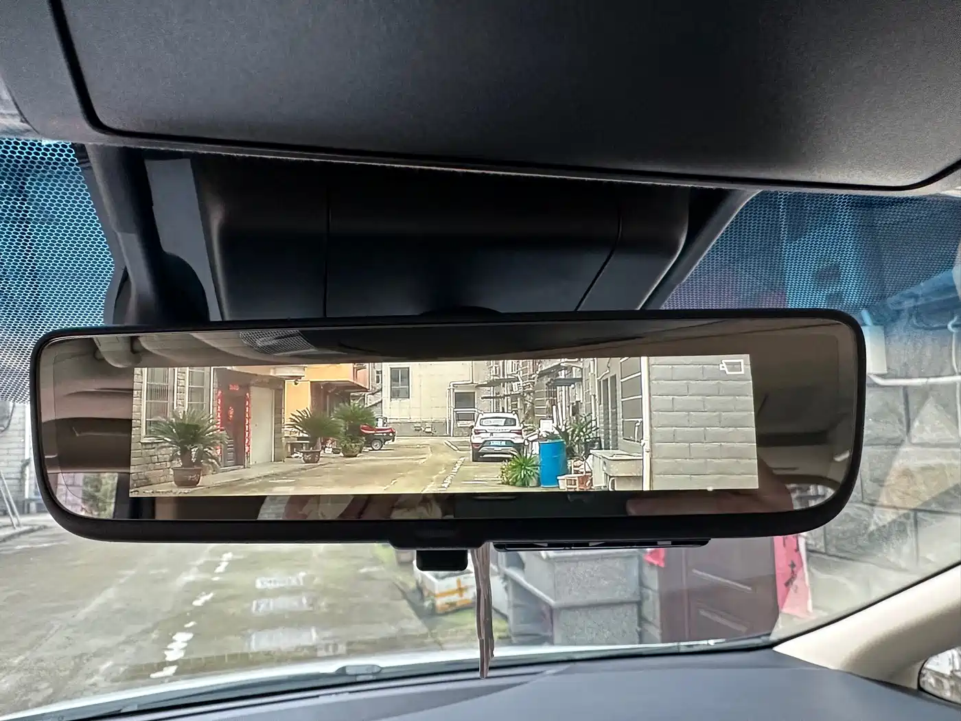 Toyota Alphard 2019 Hybrid 2.5L Luxury фото 18