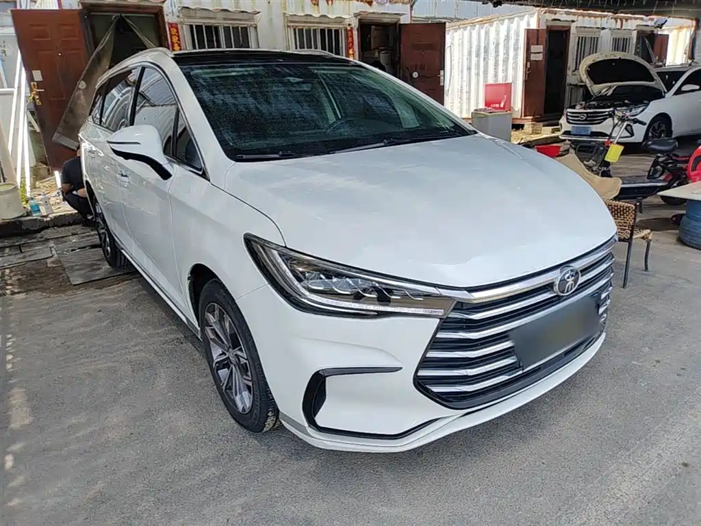 BYD Song MAX 2021 Upgrade 1.5T Automatic Premium Edition 6-Seater фото 4