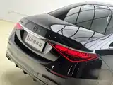 Photo 15 - Mercedes-Benz S-Class