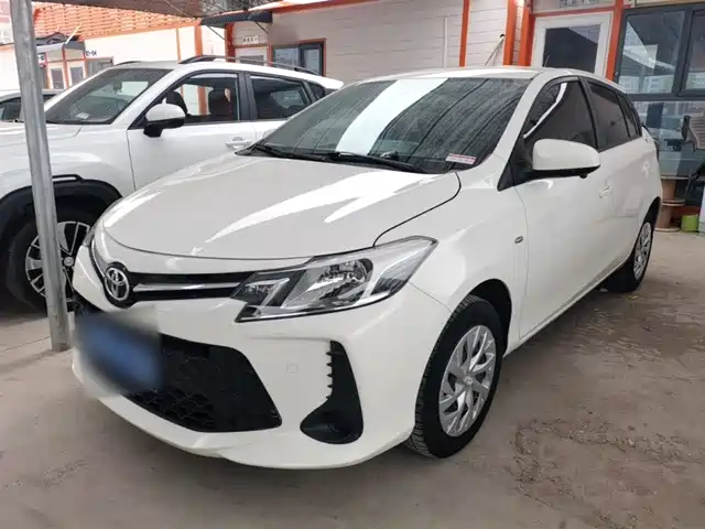 Toyota Vios FS 1.5L CVT, Стремительная