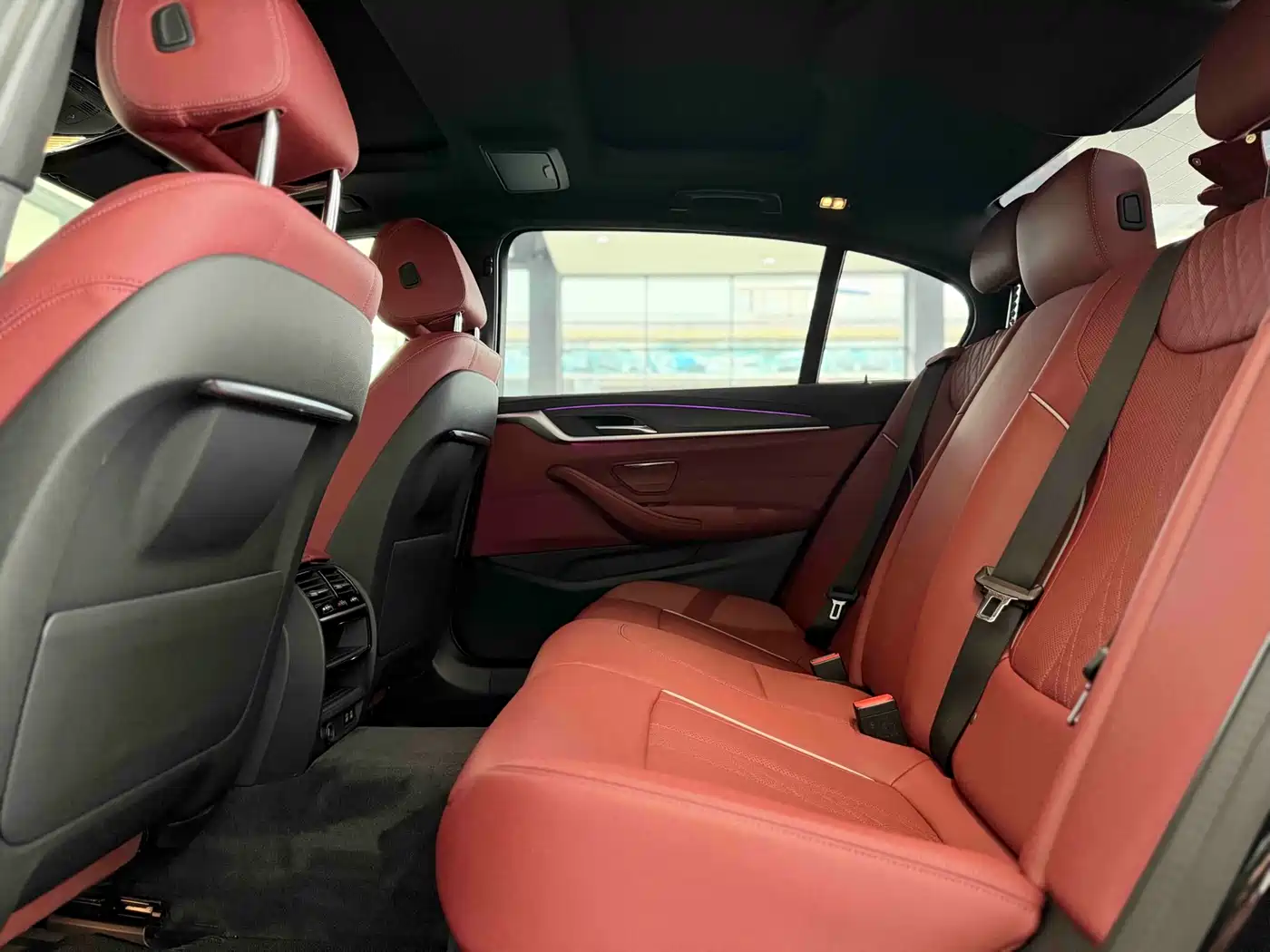 BMW 5 Series 2022 530Li Leading M Sport Package фото 6